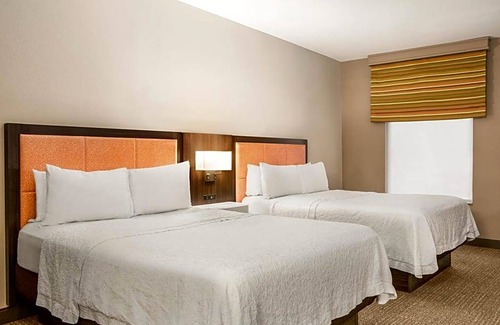 Athens Hotel | 2-Star Hotel ∙ Hampton Inn Athens