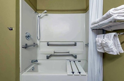 West Chester Hotel | 2-Star Hotel ∙ Microtel Inn & Suites by Wyndham West Chester