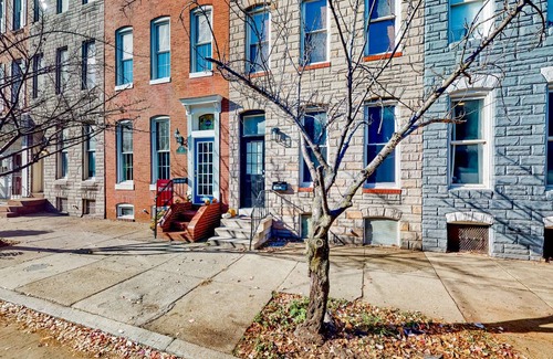 South Baltimore House | 200 m² House ∙ 3 bedrooms ∙ 10 guests