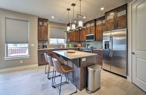 Moab Apartment | 204 m² Apartment ∙ 4 bedrooms ∙ 10 guests
