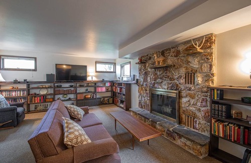 Sandpoint House | 204 m² House ∙ 3 bedrooms ∙ 8 guests