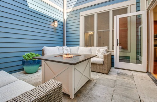 Over-the-Rhine Apartment | 222 m² Apartment ∙ 3 bedrooms ∙ 6 guests