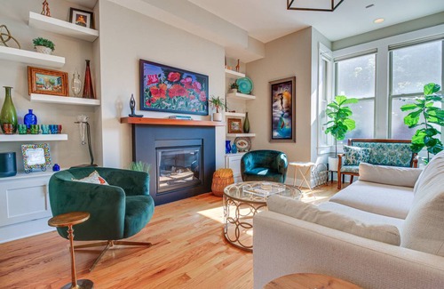 Over-the-Rhine Apartment | 222 m² Apartment ∙ 3 bedrooms ∙ 6 guests