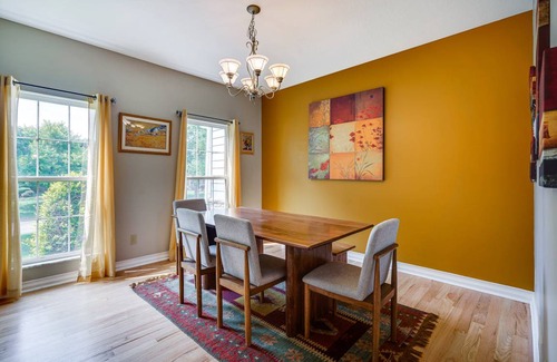 Lewis Center House | 222 m² House ∙ 3 bedrooms ∙ 8 guests