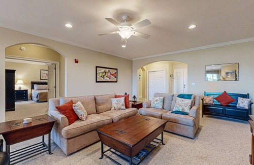 Sun Ridge Condo | 223 m² Condo ∙ 3 bedrooms ∙ 6 guests