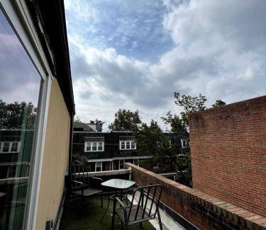 Washington Square West Apartment | 232 m² Apartment ∙ 4 bedrooms ∙ 10 guests