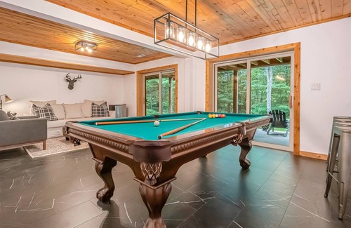North Glade Hills House | 234 m² House ∙ 4 bedrooms ∙ 10 guests