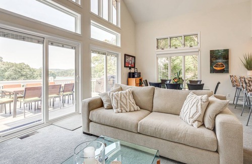 La Follette House | 249 m² House ∙ 3 bedrooms ∙ 10 guests
