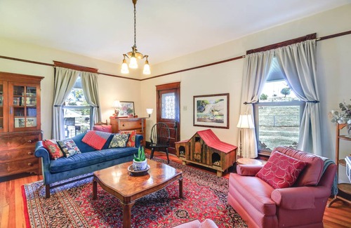 Bristol House | 251 m² House ∙ 3 bedrooms ∙ 6 guests