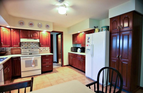 Town of Milo House | 251 m² House ∙ 7 bedrooms ∙ 16 guests