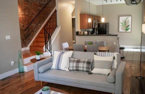 Pendleton House | 275 m² House ∙ 5 bedrooms ∙ 16 guests