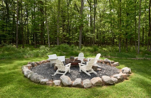 Pine Bush House | 278 m² House ∙ 5 bedrooms ∙ 10 guests