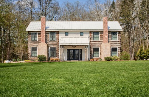 Pine Bush House | 278 m² House ∙ 5 bedrooms ∙ 10 guests