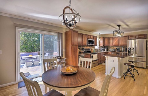 Tunkhannock Township House | 278 m² House ∙ 4 bedrooms ∙ 12 guests