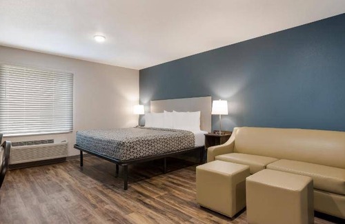 Monmouth Junction Hotel | 28 m² Hotel ∙ 4 guests
