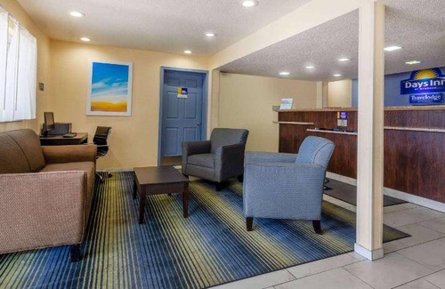 Charles Town Hotel | 28 m² Hotel ∙ 127 guests