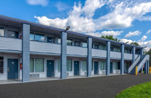 Charles Town Hotel | 28 m² Hotel ∙ 127 guests