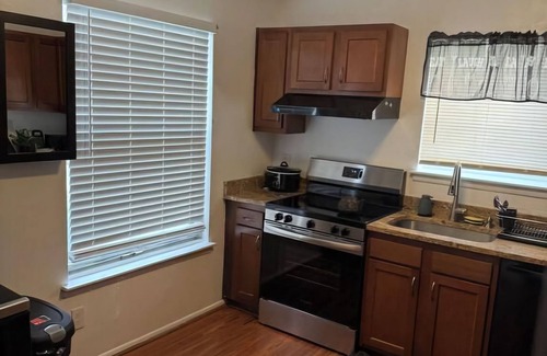 Northeast House | 3-bedroom 2 bath entire townhome in wonderful Washington with two parking spaces