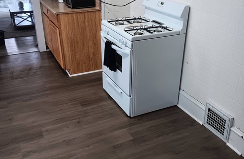 Erie Apartment | 3-bedroom Hamot/Gannon apartment