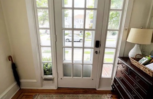 Ventnor City House | 3 Blocks to 🏖 King Bed, Private Patios, Parking