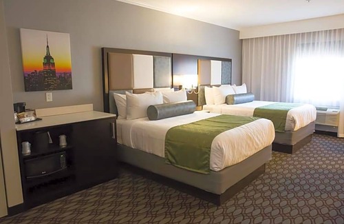 North Bergen Hotel | 3-Star Hotel ∙ Best Western Premier NYC Gateway Hotel