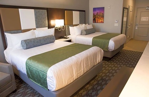 North Bergen Hotel | 3-Star Hotel ∙ Best Western Premier NYC Gateway Hotel