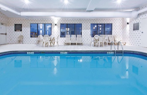 Grove City Hotel | 30 m² Hotel ∙ 127 guests