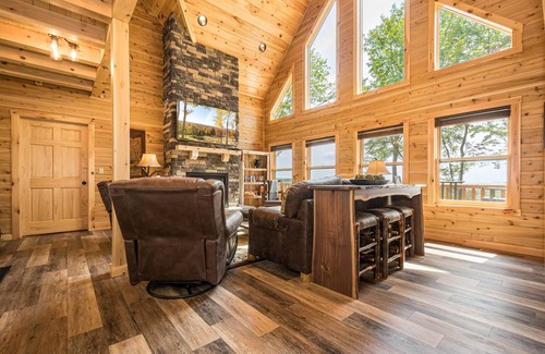 McHenry House | 317 m² House ∙ 5 bedrooms ∙ 14 guests