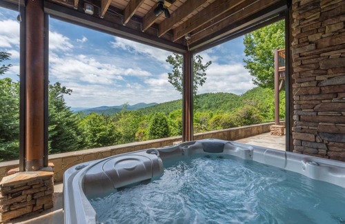 Old Fort Cabin | 325 m² Cabin ∙ 3 bedrooms ∙ 6 guests