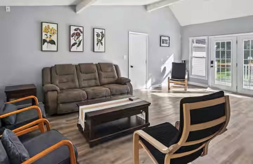 Johnstown House | 325 m² House ∙ 5 bedrooms ∙ 13 guests