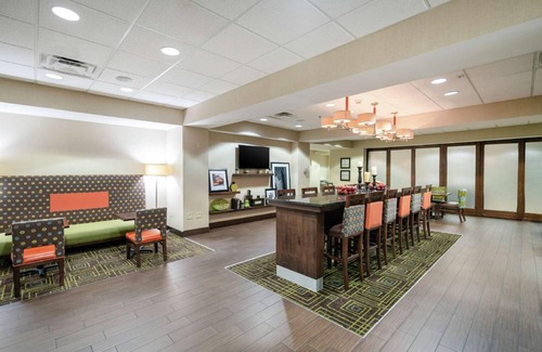 Huntington Hotel | 33 m² Hotel ∙ 127 guests