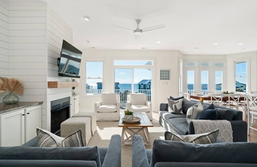 Emerald Isle House | 330 m² House ∙ 6 bedrooms ∙ 17 guests