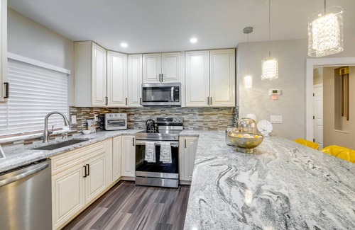 Silver Spring House | 335 m² House ∙ 4 bedrooms ∙ 6 guests