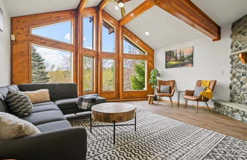 East Stroudsburg House | 372 m² House ∙ 4 bedrooms ∙ 8 guests