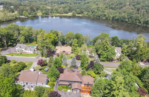 East Stroudsburg House | 372 m² House ∙ 4 bedrooms ∙ 8 guests