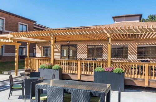 Akron Hotel | 39 m² Hotel ∙ 127 guests