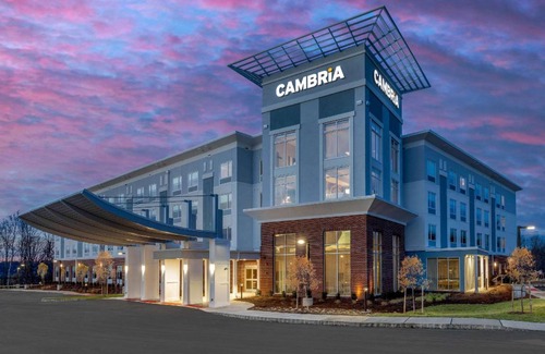 West Orange Hotel | 40 m² Hotel ∙ 127 guests
