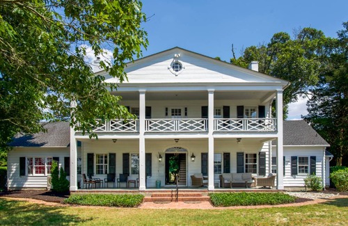 Denton House | 417 m² House ∙ 5 bedrooms ∙ 16 guests