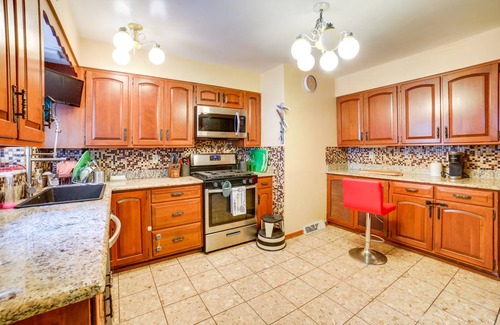 Wilkinsburg House | 432 m² House ∙ 3 bedrooms ∙ 6 guests