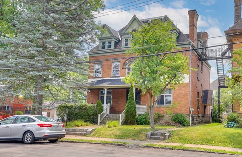 Wilkinsburg House | 432 m² House ∙ 3 bedrooms ∙ 6 guests