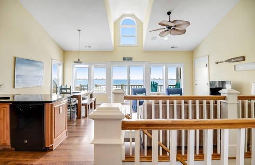 North Topsail Beach House | 438 m² Maisonette ∙ 12 bedrooms ∙ 36 guests