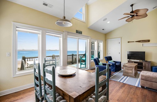 North Topsail Beach House | 438 m² Maisonette ∙ 12 bedrooms ∙ 36 guests