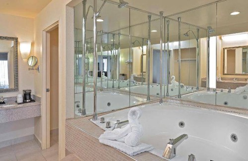Downtown Baltimore Hotel | 44 m² Hotel ∙ 127 guests