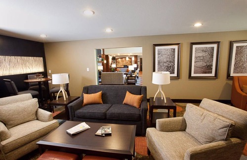 Miamisburg Hotel | 46 m² Hotel ∙ 2 bedrooms ∙ 127 guests