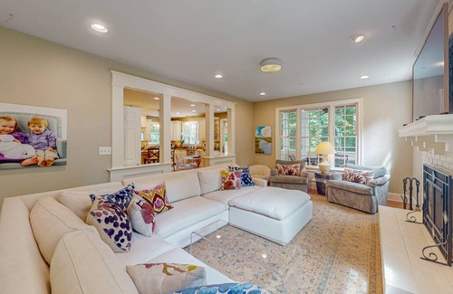 West Annapolis House | 482 m² House ∙ 6 bedrooms ∙ 12 guests