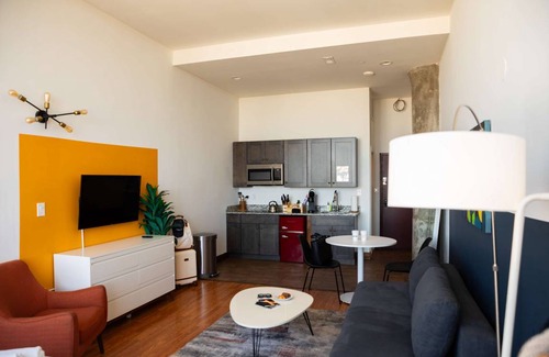 West Poplar Apartment | 50 m² Apartment ∙ 1 bedroom ∙ 3 guests