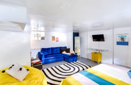 Detroit - Shoreway Apartment | 51 m² Apartment ∙ 4 guests
