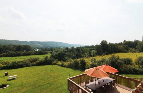 Aquashicola House | 557 m² House ∙ 9 bedrooms ∙ 23 guests
