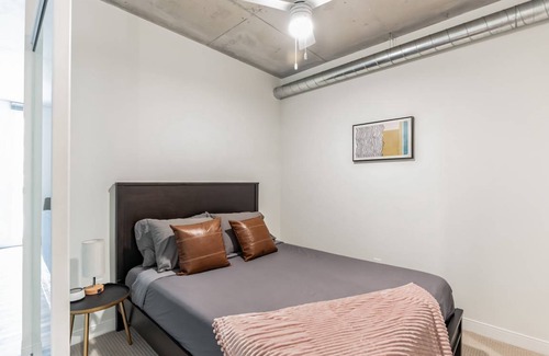 Gateway District Apartment | 56 m² Apartment ∙ 1 bedroom ∙ 2 guests