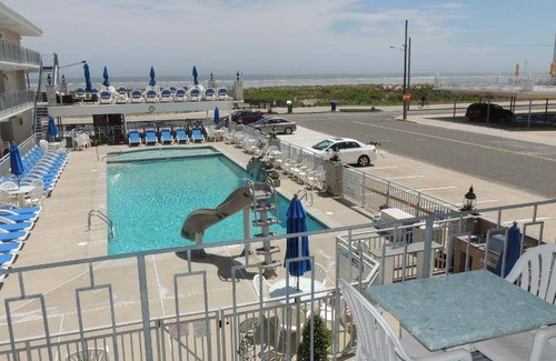 Wildwood Crest Hotel | 56 m² Motel ∙ 2 bedrooms ∙ 10 guests